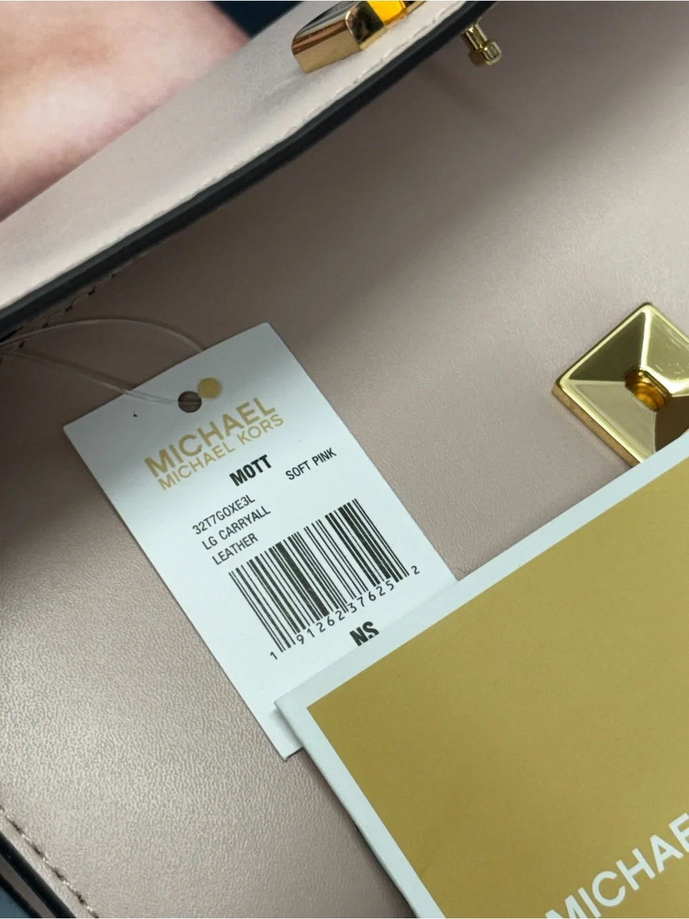 (new+tag) Michael Kors Large Leather Pink Wallet Clutch Gold MK Turnlock Logo